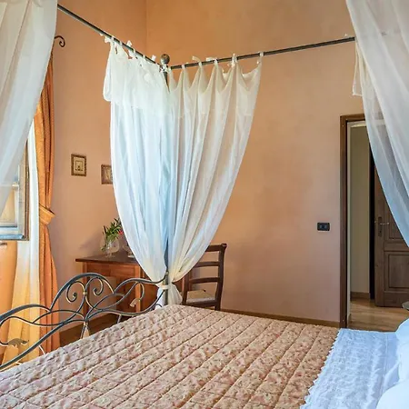 Il Fitto 10, Emma * Кортона